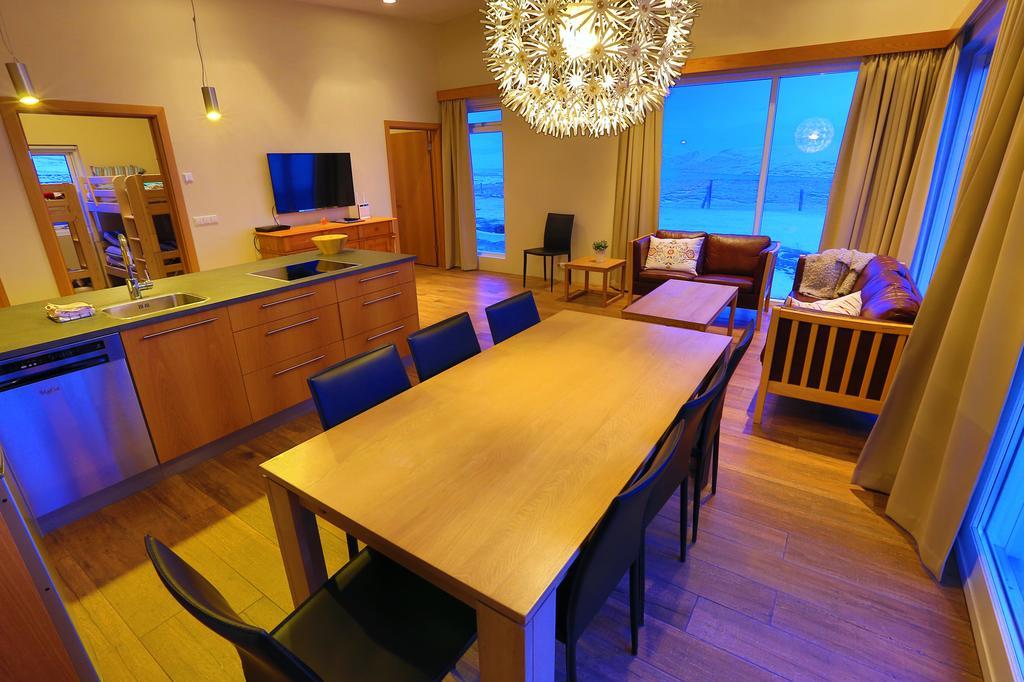 אקורירי Hrimland Cottages מראה חיצוני תמונה
